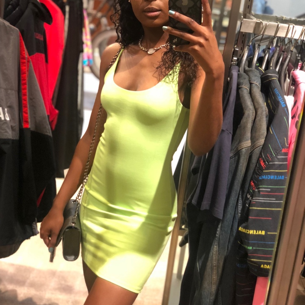 LIME GREEN FITTED BODYCON DRESS